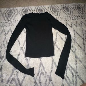 Fitted long sleeve